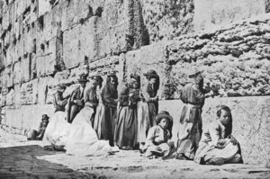 https://sephardicu.com/wp-content/uploads/2021/09/sephardicsynagogue.jpg