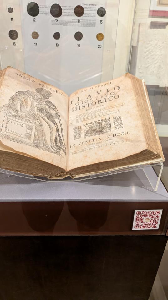 Artifacts from the Jewish Museum at the Great Synagogue of Rome 1